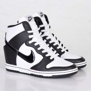 Wmns Nike Dunk Sky Hi wedge black and white sz 10